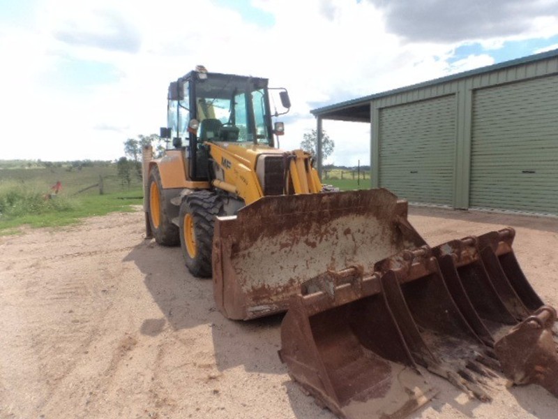 1985 MASSEY FERGUSON MF860 MF860 Loader