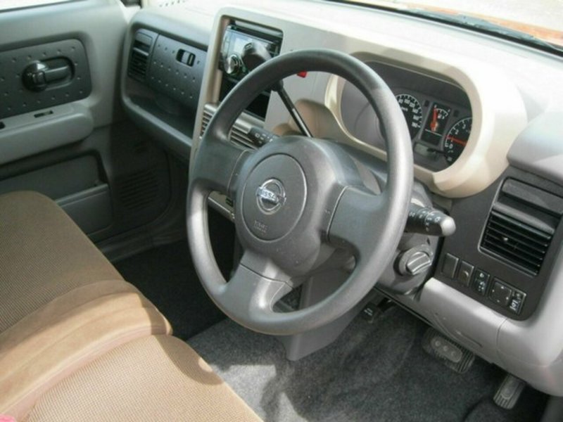2003 NISSAN CUBE Z11