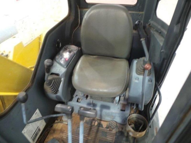 KOMATSU PC50UU-2 EXCAVATOR