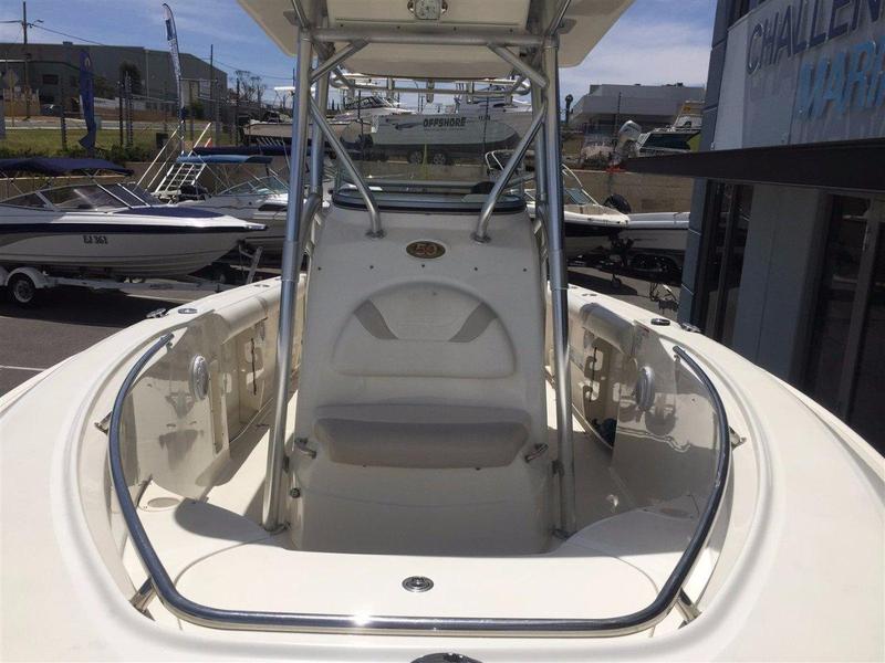 Boston Whaler 240 Outrage Nicest example in Australia