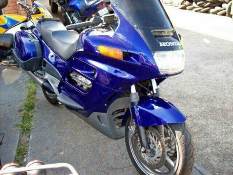 1998 HONDA 1100CC ST1100
