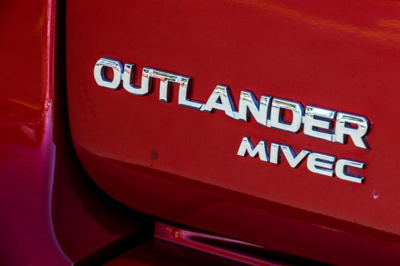 2012 MITSUBISHI OUTLANDER LS ZH