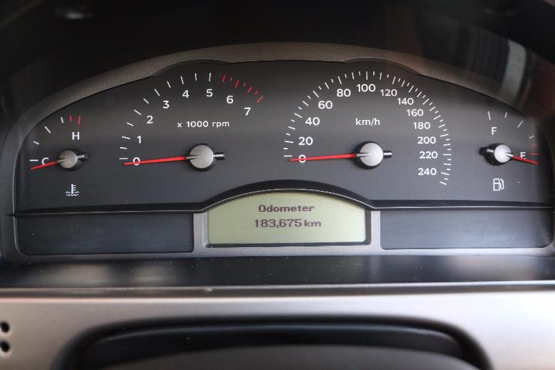 2003 HOLDEN COMMODORE EXECUTIVE VY
