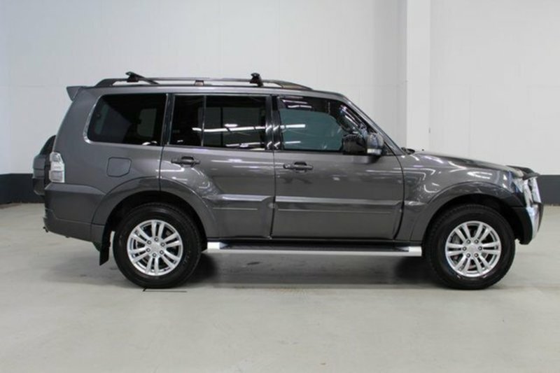 2013 MITSUBISHI PAJERO VR-X LWB (4x4) NW MY13