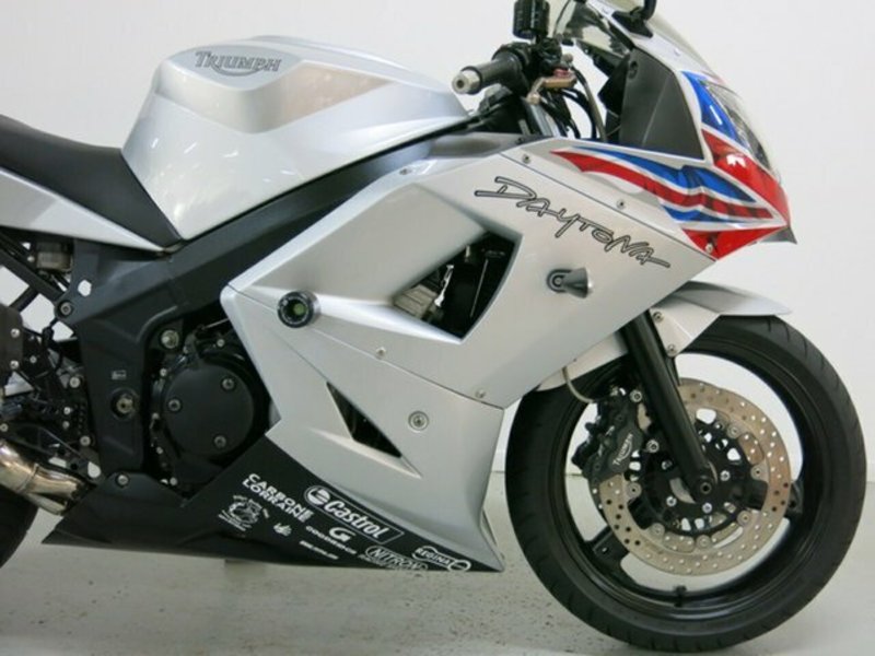 2003 TRIUMPH 600CC DAYTONA 600 MY03