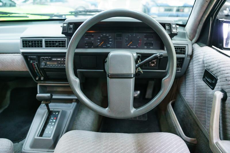1987 HOLDEN CALAIS VL