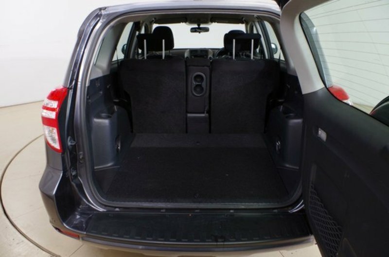 2011 TOYOTA RAV4 CV ACA33R MY11