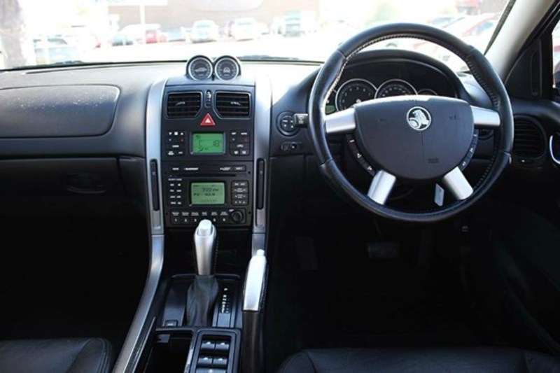 2004 HOLDEN ADVENTRA LX8 VY II