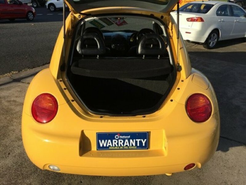 2001 VOLKSWAGEN BEETLE SUNSHINE 9C