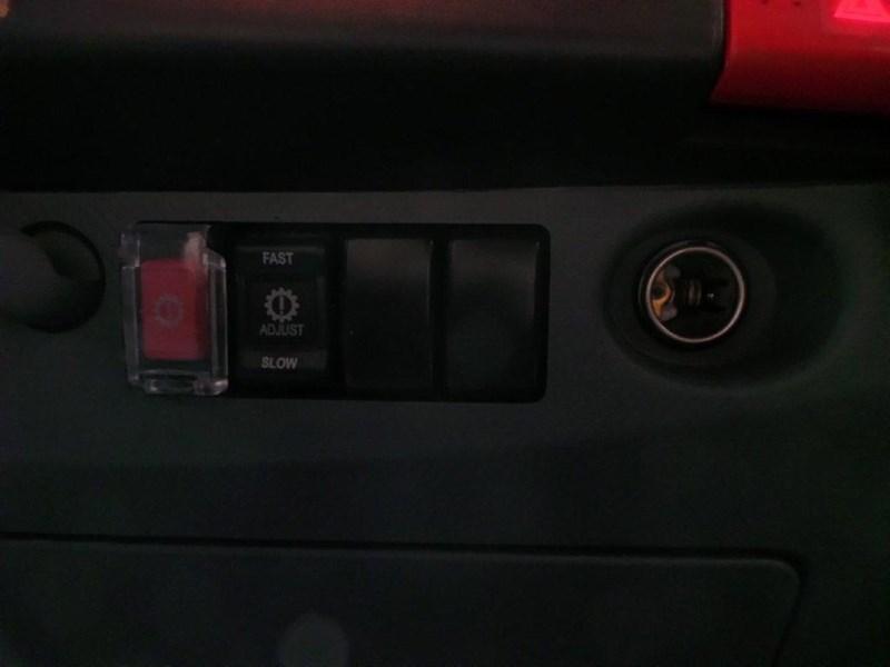 2013 ISUZU NNR200
