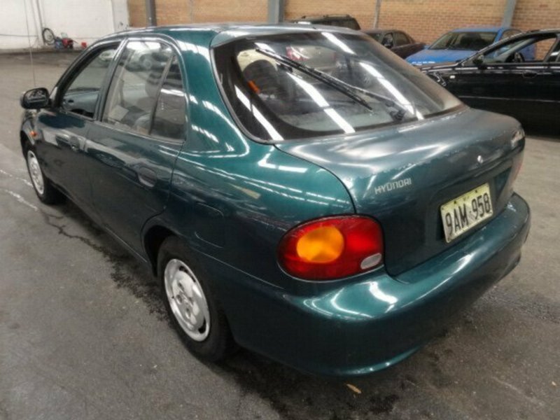 1994 HYUNDAI EXCEL LX