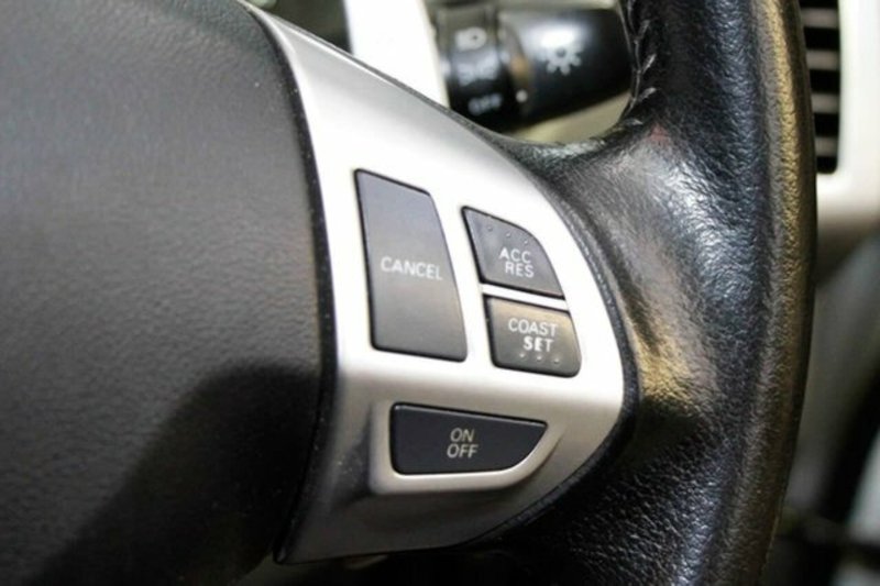 2012 MITSUBISHI OUTLANDER VR ZH MY12