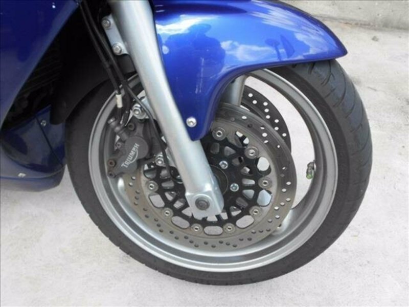 2001 TRIUMPH 955CC T955i (DAYTONA 955i)