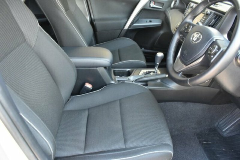 2017 TOYOTA RAV4 GXL (2WD) ZSA42R MY17