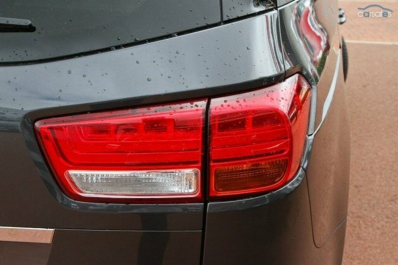 2015 KIA CARNIVAL SI YP MY15