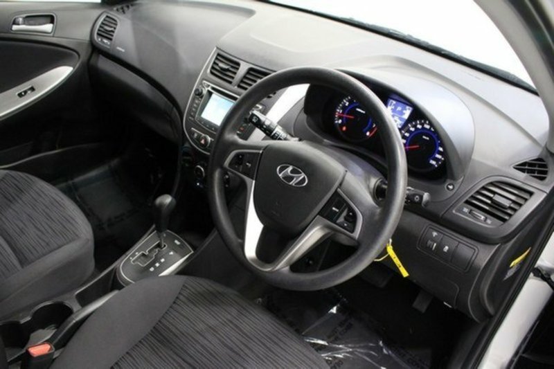 2015 HYUNDAI ACCENT ACTIVE RB2