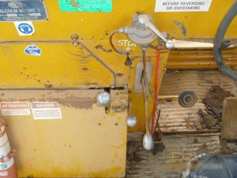 1979 MOORE SP1511 ROLLER
