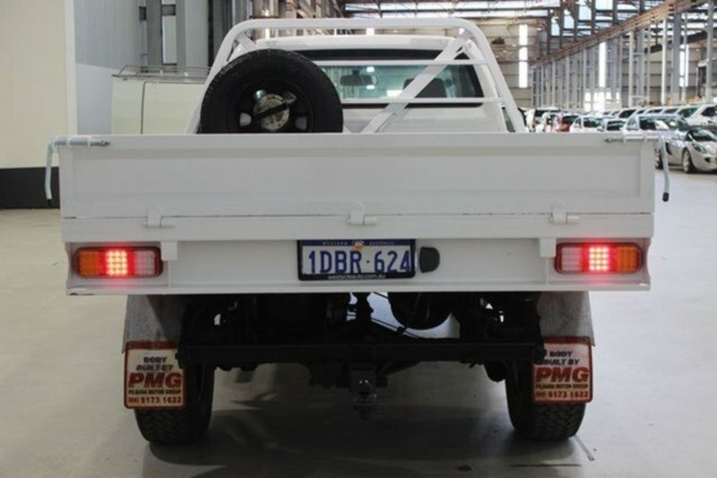 2009 TOYOTA HILUX SR (4x4) KUN26R 08 UPGRADE
