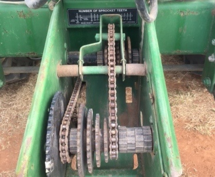 JOHN DEERE 1700 Planters