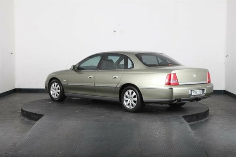 2004 HOLDEN STATESMAN V8 WK