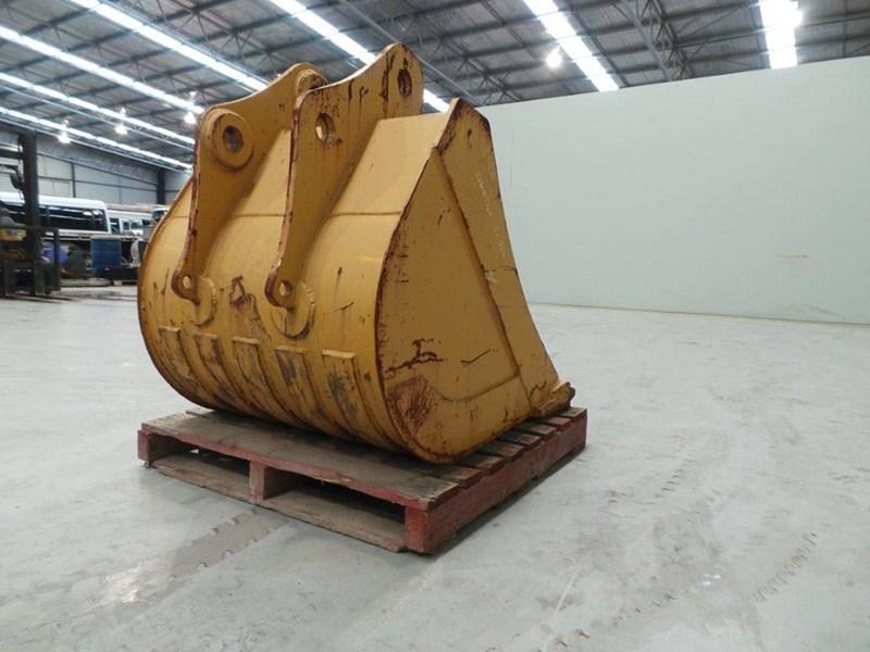2017 WORKMATE 1000MM BUCKET