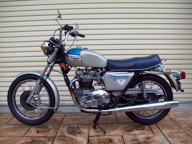 1977 TRIUMPH BONNEVILLE T140