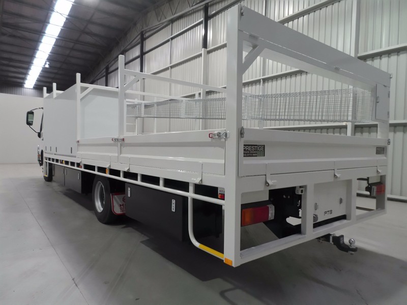 2016 HINO 920 - 300 Series 920 - 300 Series Truck