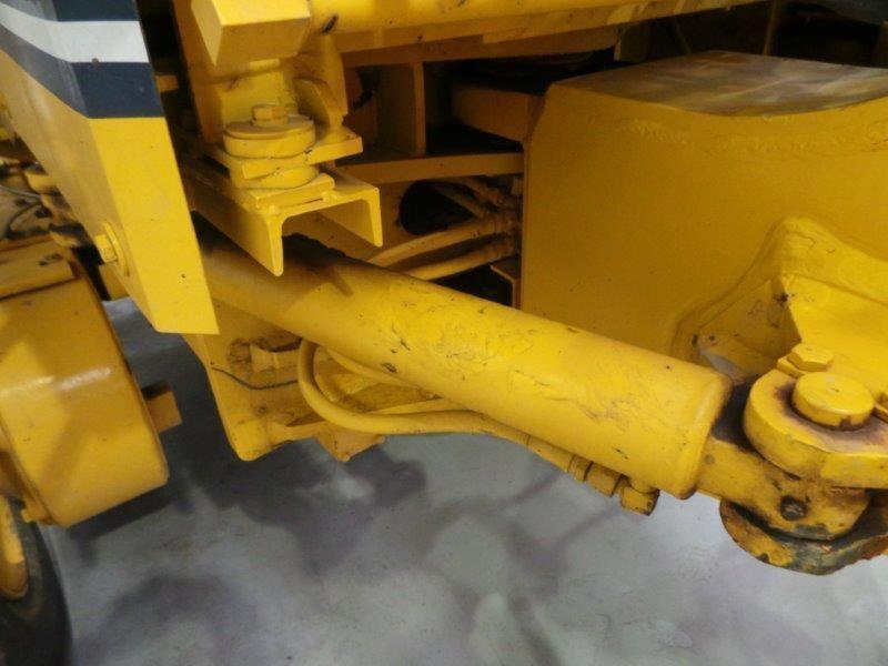 KOMATSU GD355A-1
