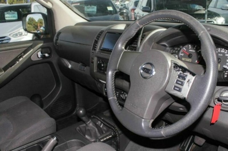 2009 NISSAN NAVARA ST-X D40