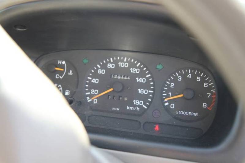 1997 DAIHATSU PYZAR GRV