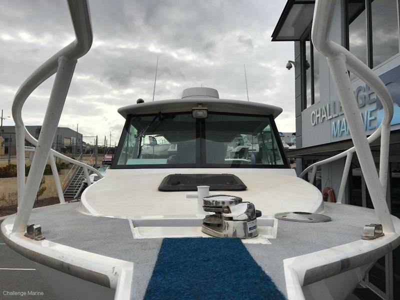 Bruce Boats Oceanrider 8M XL Fishing Deck
