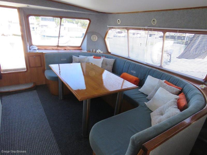 Explorer 40 Powercat