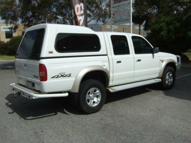 2004 MAZDA B2500 BRAVO SDX (4x4)