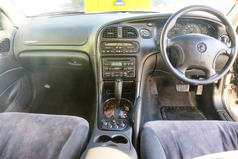 2000 HOLDEN COMMODORE Berlina VT II