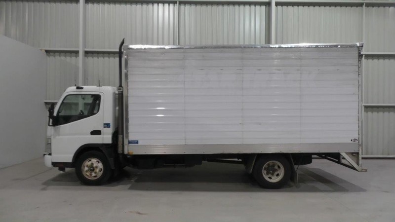 2006 FUSO Canter 4.0T Canter Truck