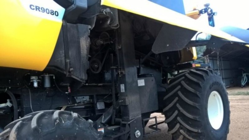 2011 NEW HOLLAND CR9080 CR9080 HarvesterHeader