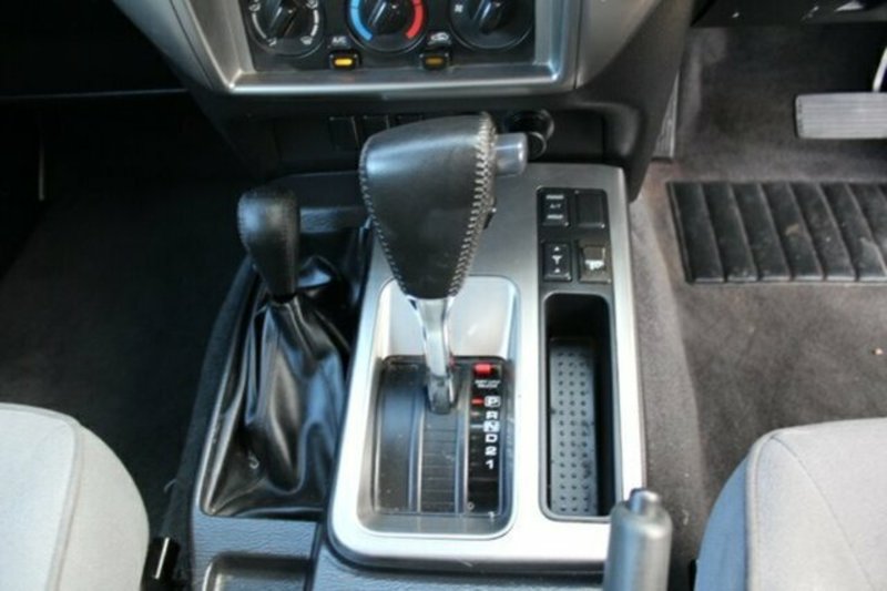 2008 NISSAN PATROL ST (4x4) GU VI