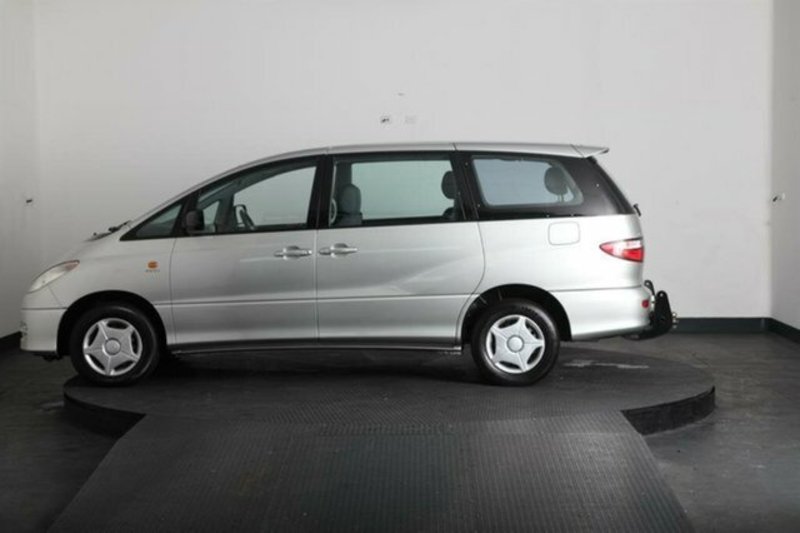 2003 TOYOTA TARAGO GLi ACR30R