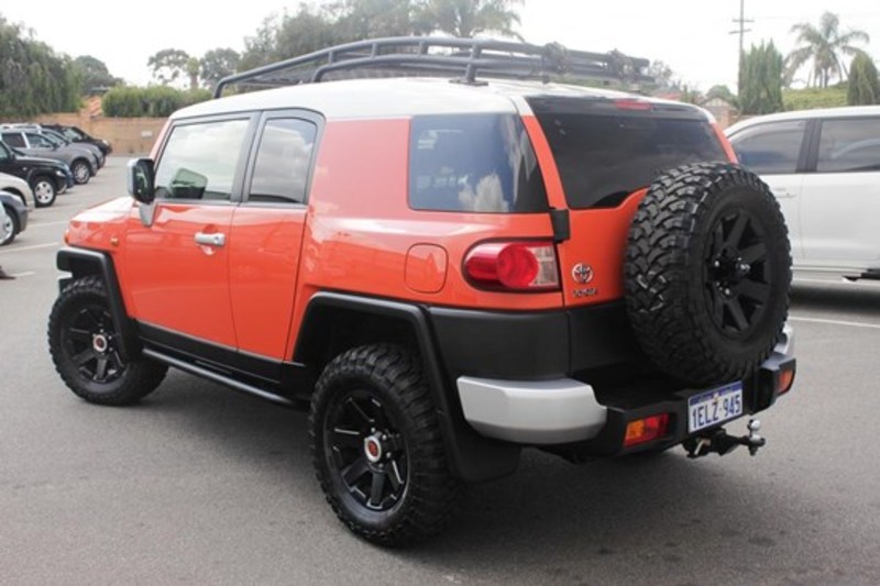 2013 TOYOTA FJ CRUISER GSJ15R