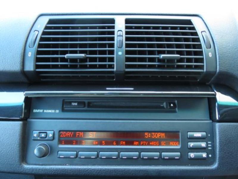 2004 BMW X5 3.0i E53