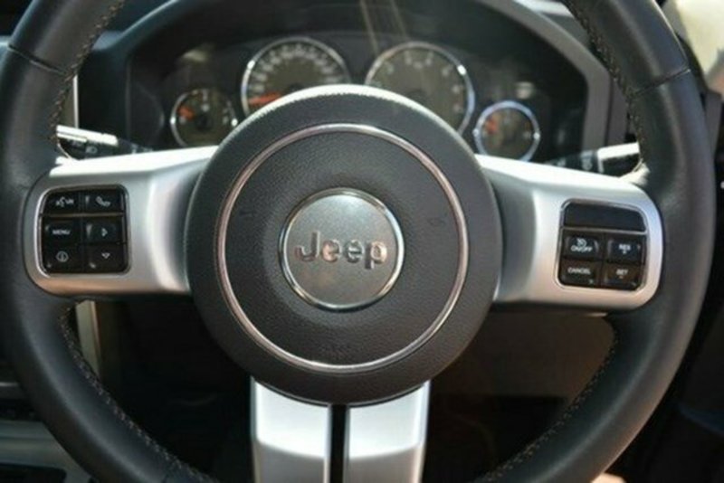 2011 JEEP CHEROKEE Limited 70th Anniversary KK MY11