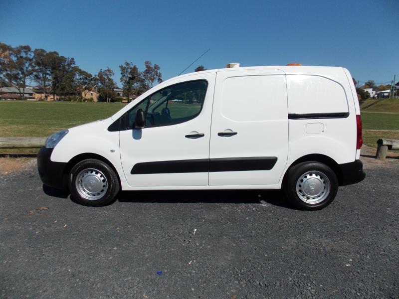 2011 CITROEN BERLINGO L1 B9C