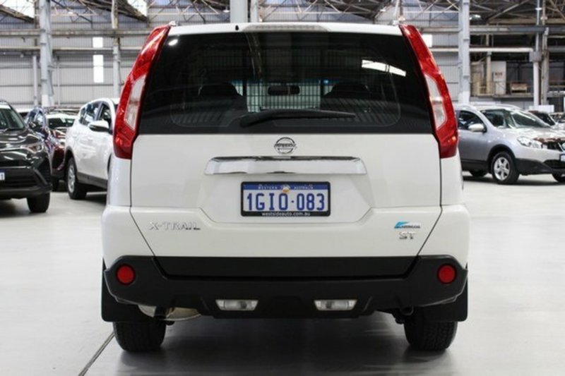 2010 NISSAN X-TRAIL ST (4x4) T31 MY10