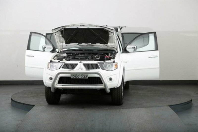 2015 MITSUBISHI TRITON GLX-R (4x4) MN MY15