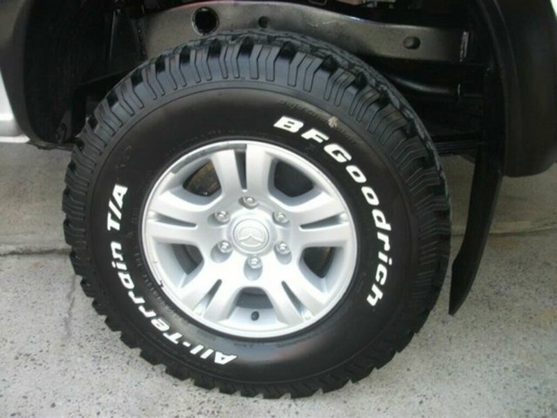 2006 MAZDA B2500 BRAVO SDX (4x4)