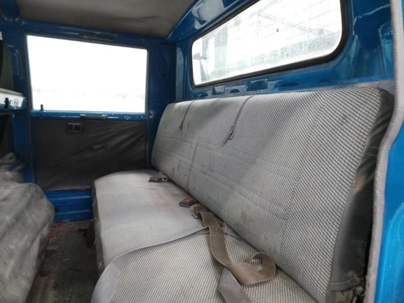 2001 TOYOTA DYNA TRAY TRUCK