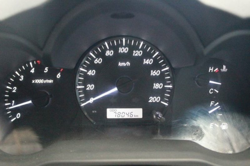2012 TOYOTA HILUX SR (4x4) KUN26R MY12