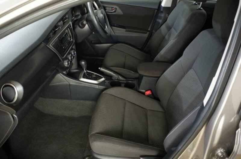 2013 TOYOTA COROLLA Ascent S-CVT ZRE182R