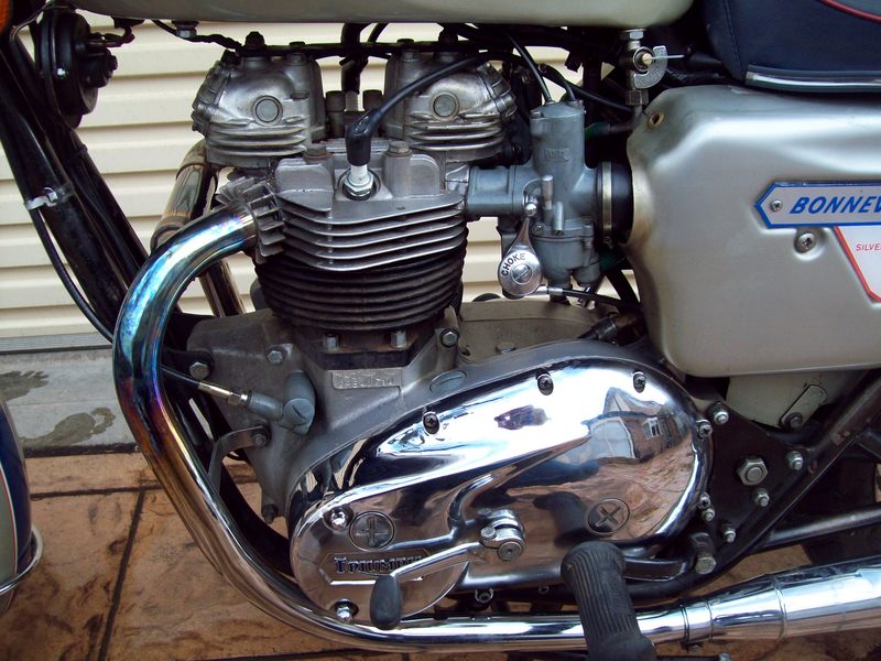 1977 TRIUMPH BONNEVILLE T140
