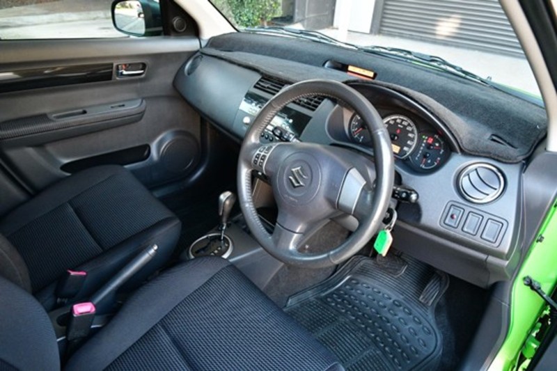 2010 SUZUKI SWIFT GLX RS415
